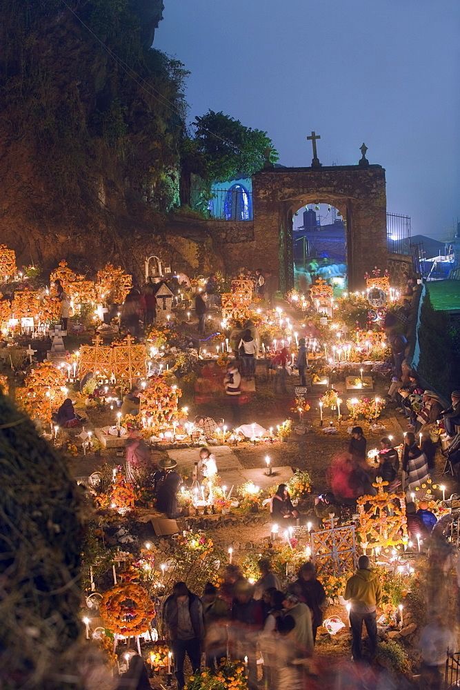 LukyxStrike's tweet photo. El Día de los Muertos es una fiesta muy significativas en México🇲🇽 y este año pude estar presente.
Agradezco a @Guess_RP por regalarme este viaje.
Estoy emocionado ♥😢
#DiaDeMuertosGuess #GuessLuke https://t.co/5WGtdSaVrS