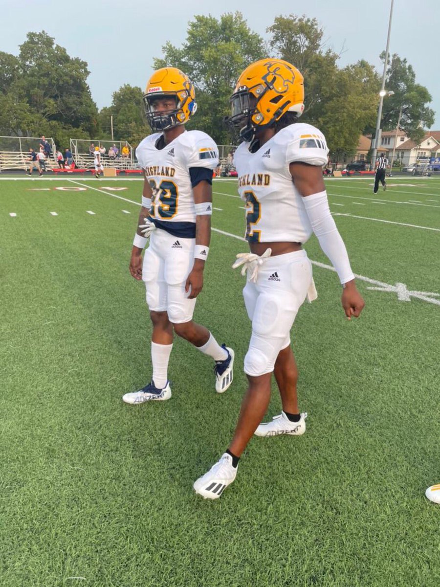 #AG2G Im blessed to receive my 5th offer from Highland Community College! @CoachLandoll <a href="/keithetheredge1/">keith etheredge</a> <a href="/CoachScott34/">Scott Goolsby</a> <a href="/DBCoach_JKitch/">Jeramiya Kitchens</a> <a href="/ITATJason/">Jason Caldwell</a> <a href="/oanewspreps/">OA News Preps</a> <a href="/AL7AFootball/">Alabama6AFootball</a>