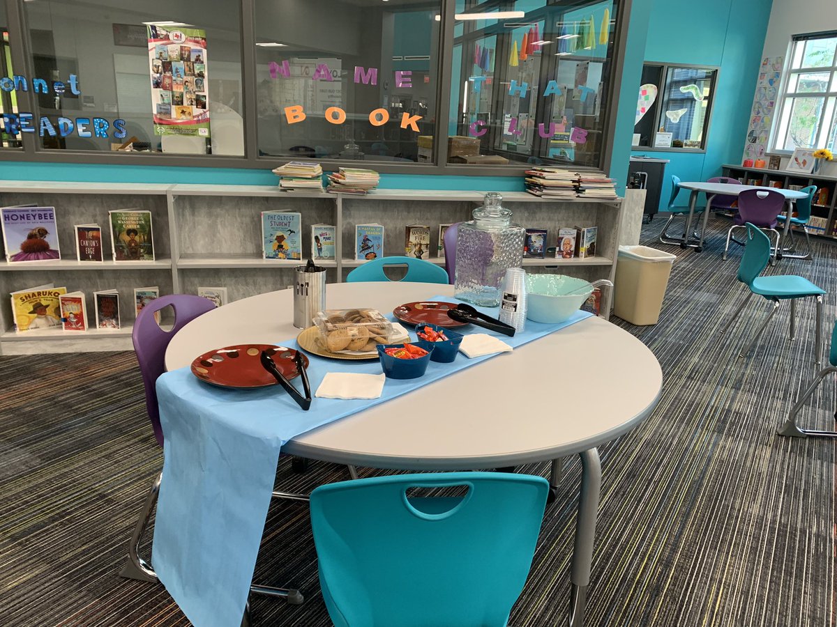larrys_class's tweet photo. So grateful to Kassadra Johnson SLP for teaching and collaborating with our parents on speech and language at home and school in our part 1 of 3 parent education nights at Fox Elementary. #promise2purpose #KleinACCESS #likeaFox #FOXKleinisd https://t.co/UDwUAQiv6J