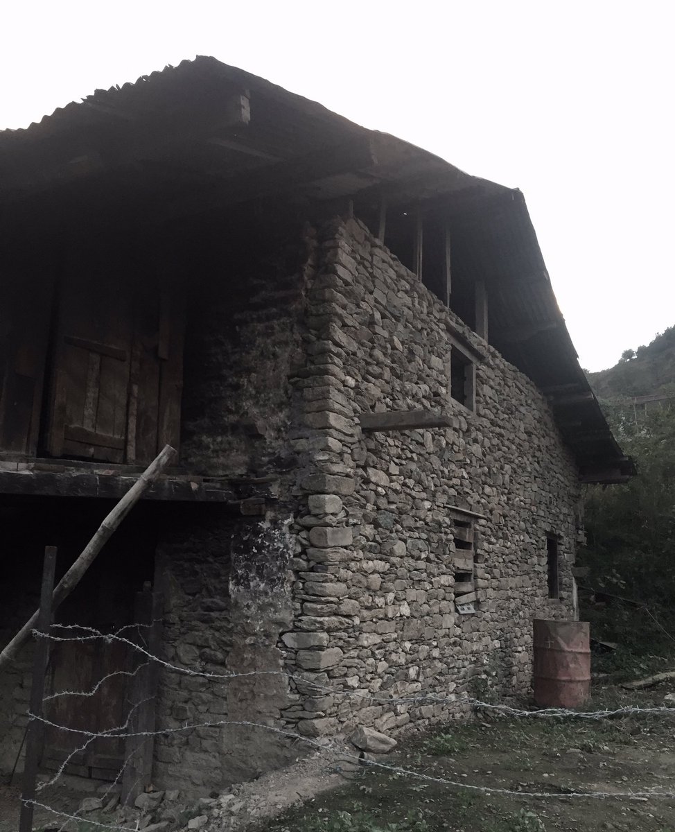 BishtLokinder's tweet photo. My visit to an old country house.
“When I photograph I make love.”
– Alfred Stieglitz, American Photographer
#KulluValley #Bajaura #Himalayas #photography #NaturePhotography https://t.co/N1dhGkwo6d
