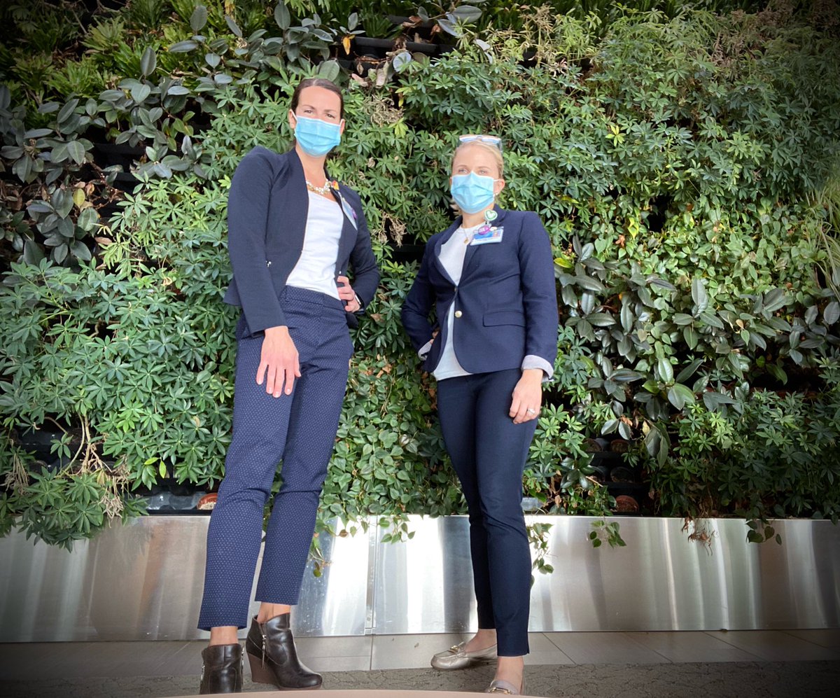 candacegranberg's tweet image. Love when we show up to work and just start laughing because we are wearing the same outfit 😁

#twinning with The Amazing @annabstrand !! 👯‍♀️

#greatminds #notthefirsttime #wontbethelast
@MayoUrology @MayoClinicKids