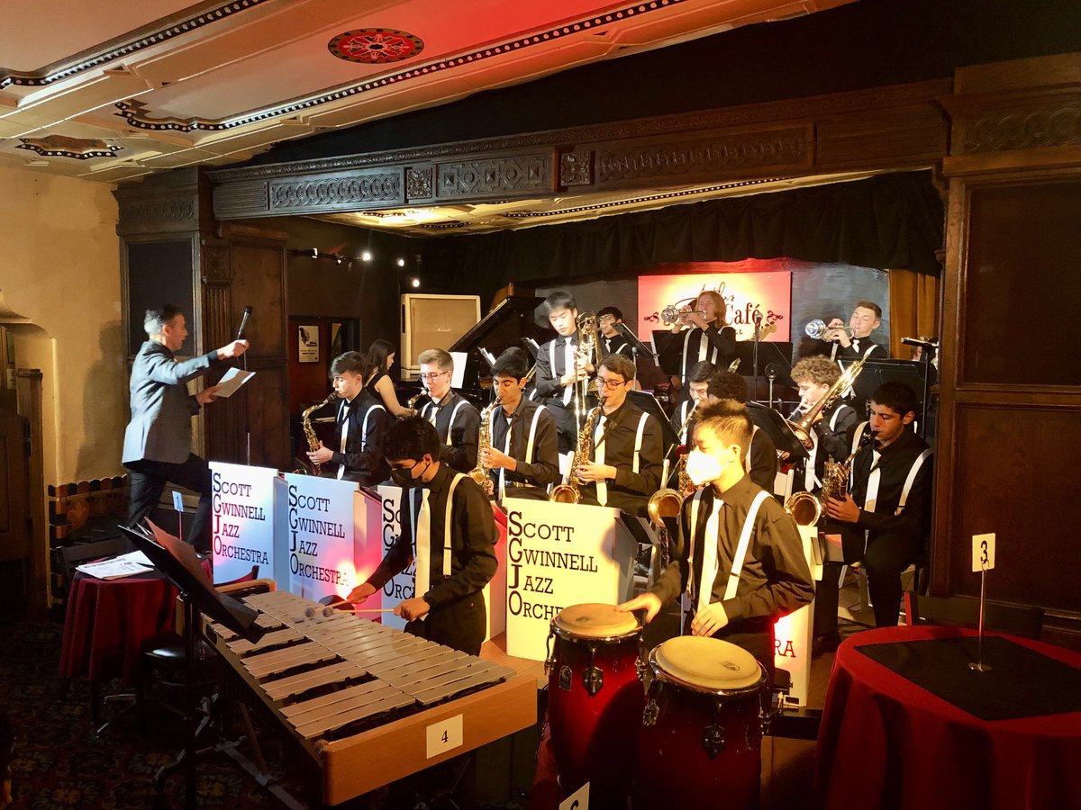 OfficialTCBands's tweet photo. The Jazz Ensemble had a strong debut tonight at Aretha’s @jazzcafedetroit! They were the opening set for Scott Gwinnell Jazz Orchestra and the audience was amazed! #jazzensemble  @troy_colts https://t.co/5LT3XzTevc