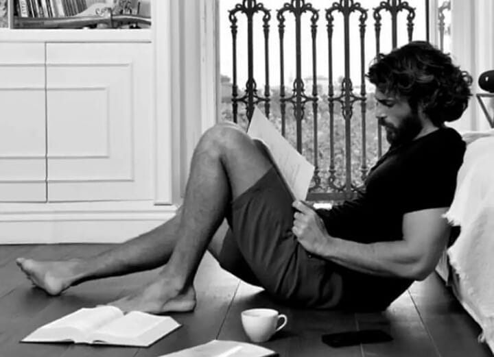 Achei essa foto tão bonita, simples como agente, encantador e é com ela que vai o meu boa noite.
Boa noite meninas, que Deus nos conceda uma noite tranquila e abençoada.

#CanYaman 
#FrancescoDemir 
#ViolaComeIlMare