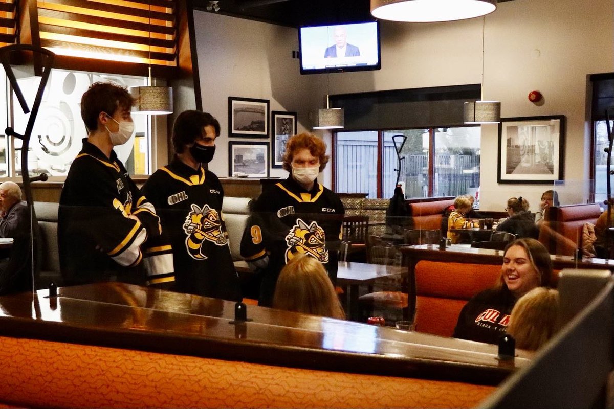 StingHockey's tweet photo. Our first Sting Serve You at @bpsarnia was a BLAST! 🎉🍕 See you again on November 29th! https://t.co/p9ZY1Uf519