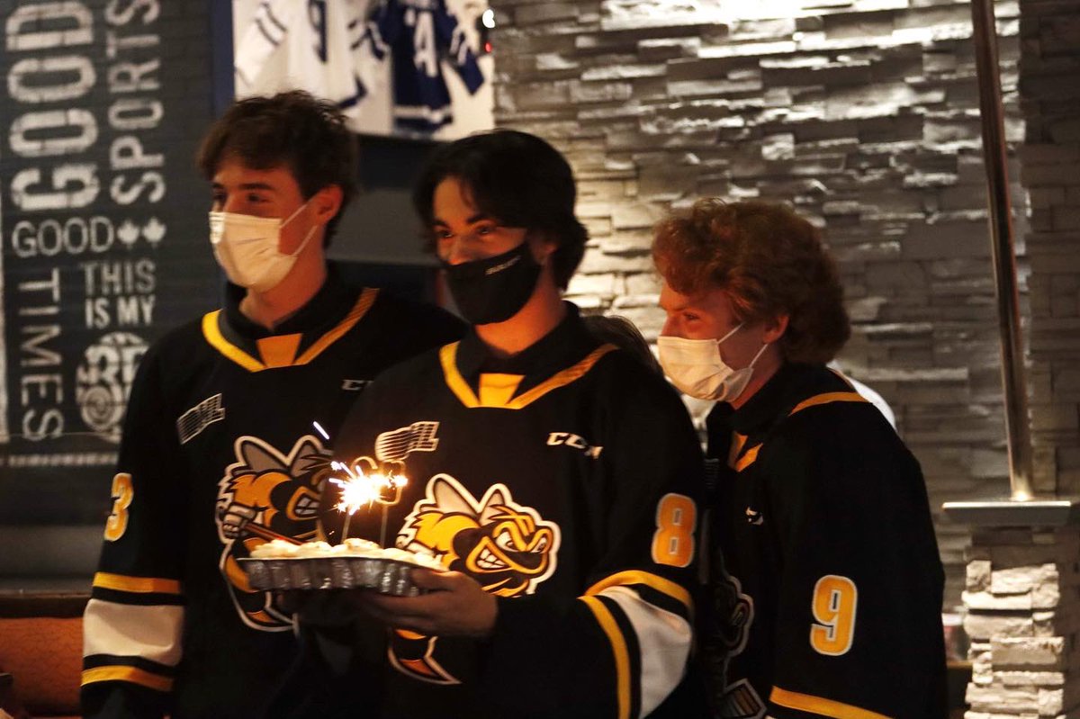 StingHockey's tweet photo. Our first Sting Serve You at @bpsarnia was a BLAST! 🎉🍕 See you again on November 29th! https://t.co/p9ZY1Uf519