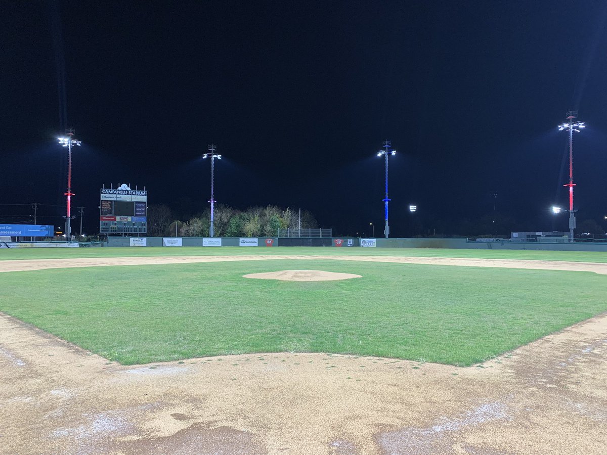 MikeB_Musco's tweet image. Final walk through and light test @RoxBaseball complex tonight. Thank you @Ameresco  for partnering with @MuscoLighting to make this happen #TLCforLED #showtime #playball