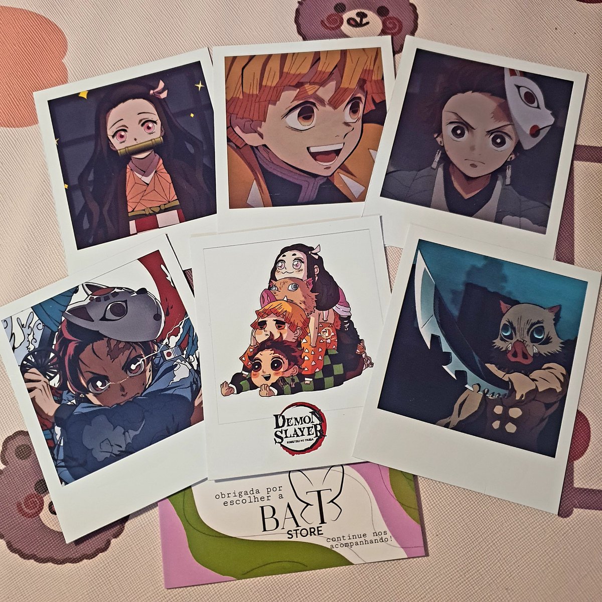 BAT_Store_'s tweet image. 🦋 Kit Polaroids Demon Slayer [#DemonSlayer]

💰R$8,00

🏷|| Pedido via DM
📫|| Envio em até 12 dias úteis 
💵|| Depósito, transferência, pix, paypal (taxa de R$4,50) ou boleto (taxa de R$3,50)
📩|| Frete Fixo: R$12,00 
🎁|| Acompanha brinde!