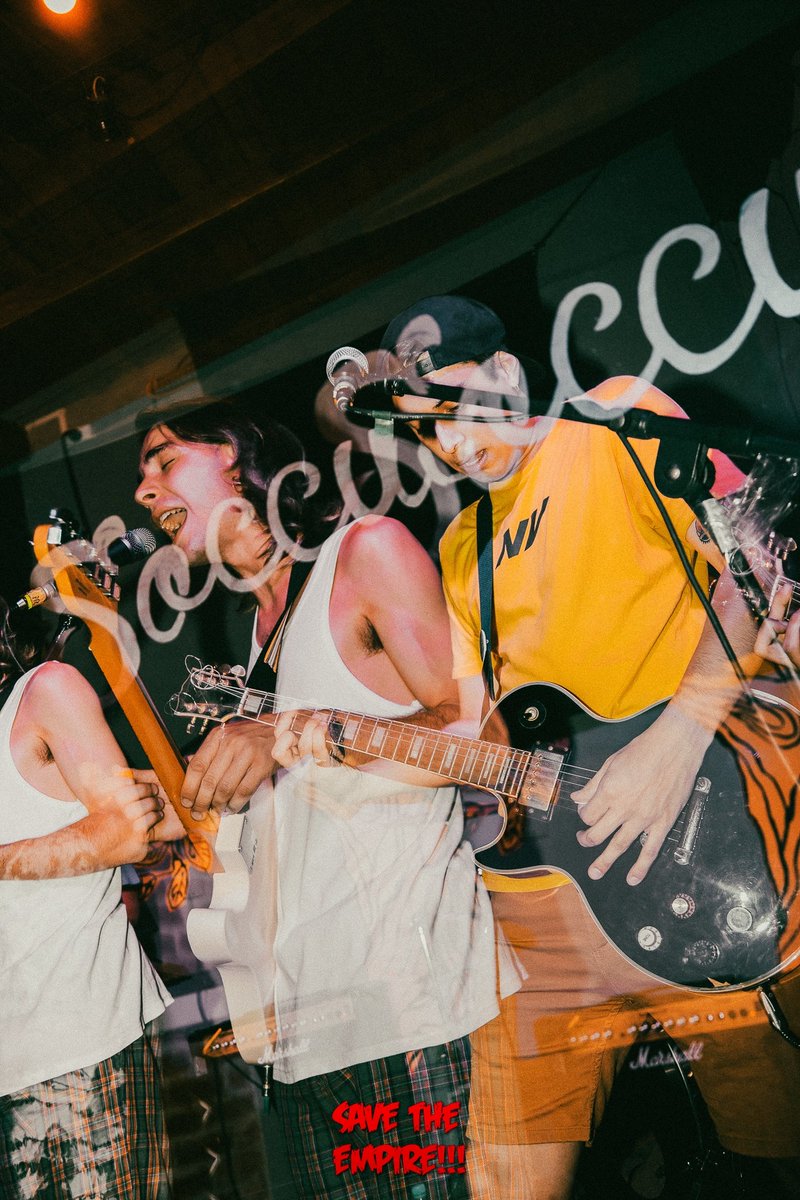 RockSaveEmpires's tweet photo. Ya están las fotos de la última fiesta. Festejamos por demás los 10 años!!!

Míralas en: https://t.co/Ab4r7VNtvA

📸 @JuliaMariani_ https://t.co/6BCdQkouHU