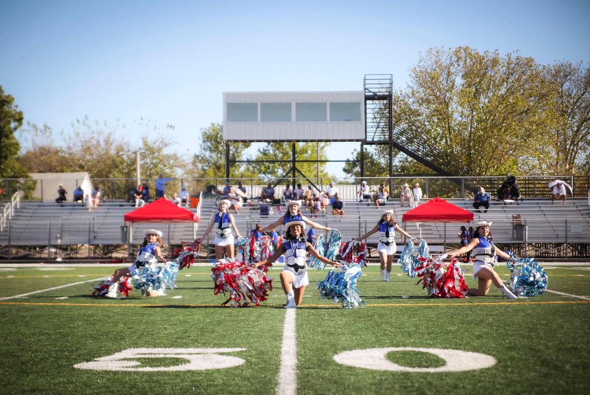WranglerBelles's tweet photo. We have had an amazing time cheering on our Cisco College Football team! Good luck to them as they take on Navarro College this Saturday at 3pm! Go Wranglers 💙 #seecisco

📸 credits: Sylver Lining Photography https://t.co/wC44Owmj1i