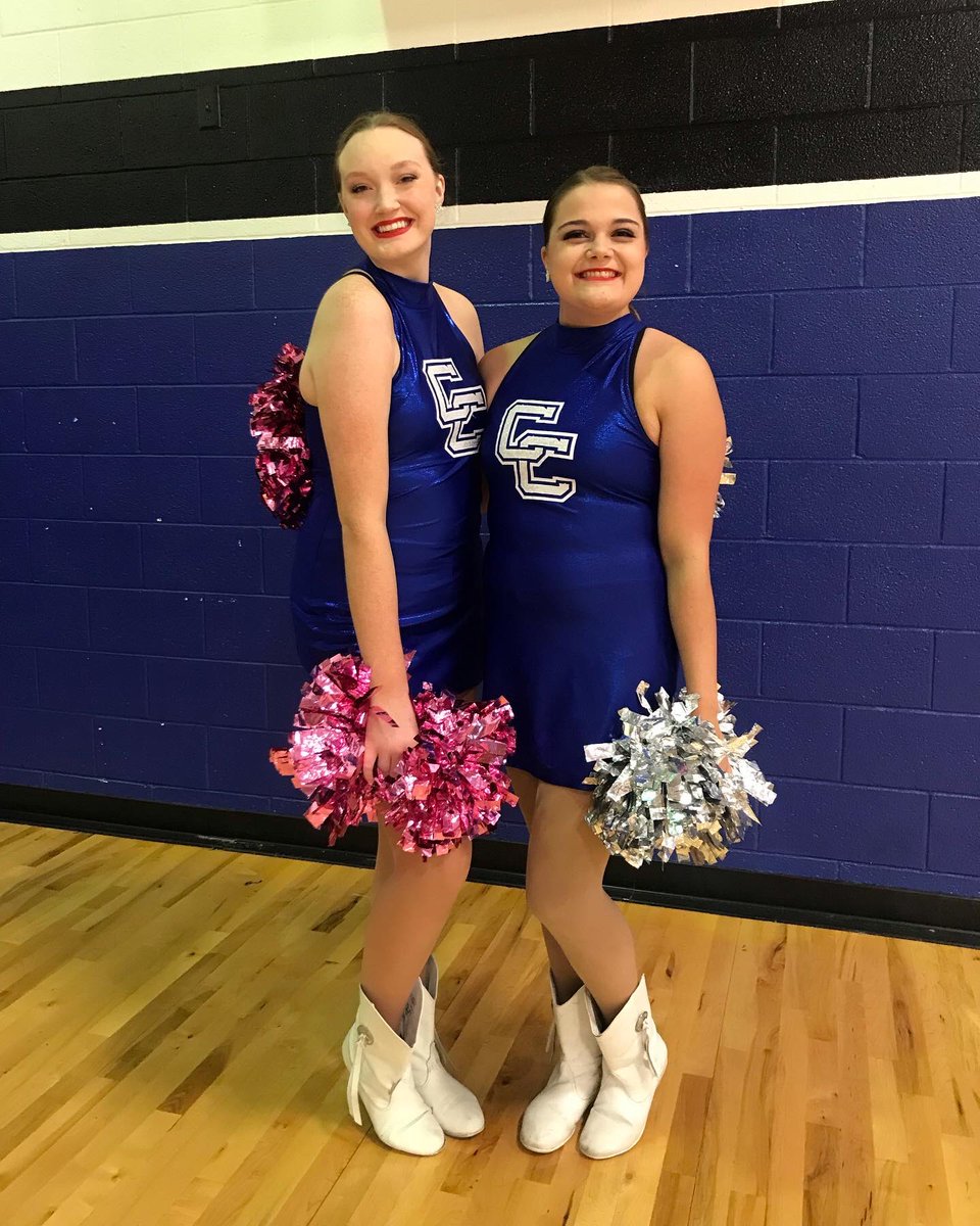 WranglerBelles's tweet photo. Our Belles had a blast cheering on the Lady Wrangler Volleyball team all the way to their final game last week! Way to go ladies! 🏐💙 #seecisco https://t.co/fSc1rgF8zs