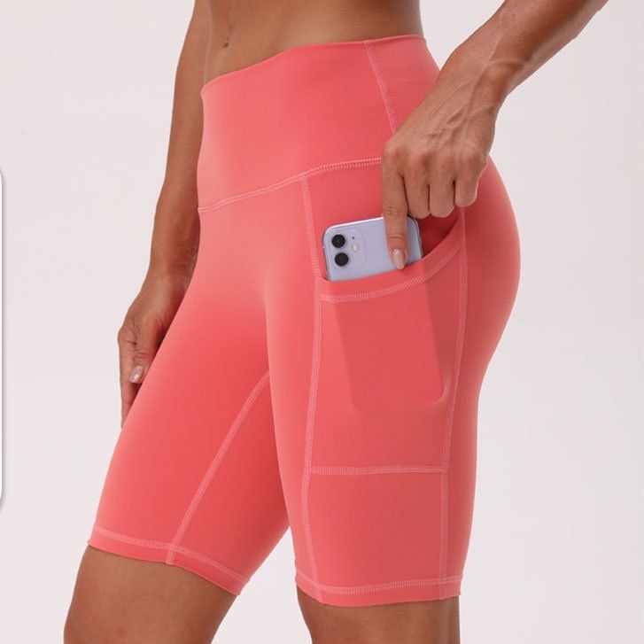 我正在以 RM75.00的价格售卖 Fitness shorts women's high waist peach hip tight... 。 立即浏览Shopee！ shopee.com.my/airuini01.my/1… #ShopeeMY