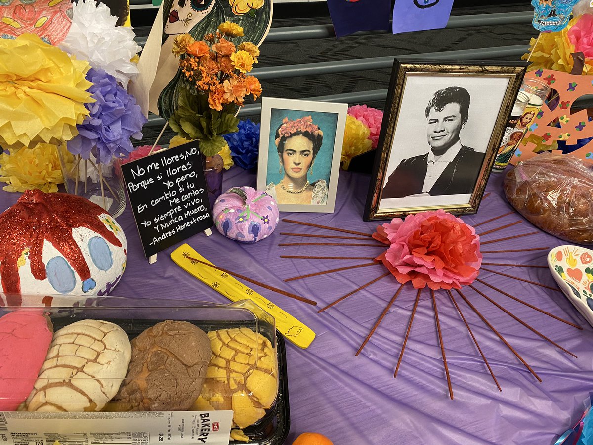 Hopewell Middle School Library tweet media