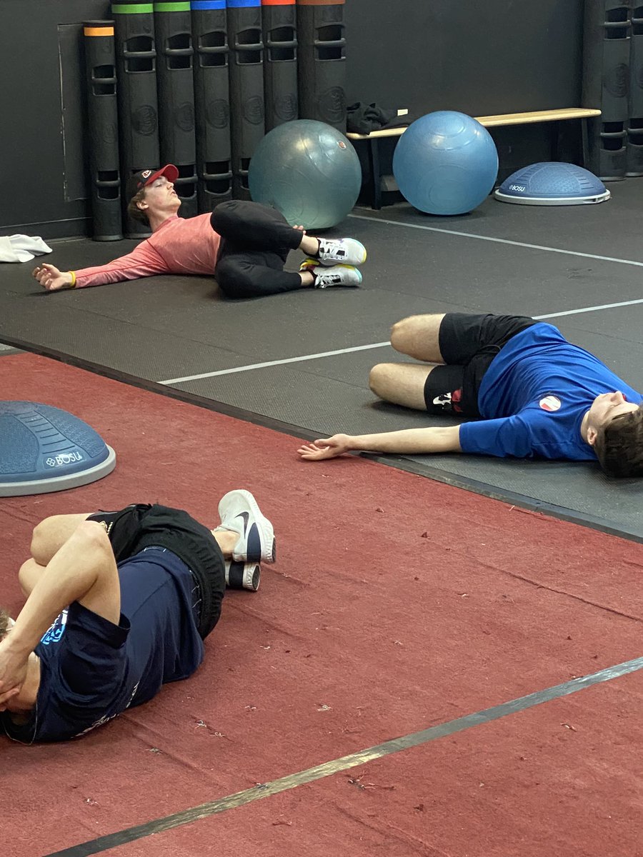 HHMhockey's tweet photo. The HHM boys would like to thank Matt Smith and Blake Dalton for a great first training session tonight. Looking forward to putting in some hard work this season with Powers Conditioning. https://t.co/dx5oWTMRRj