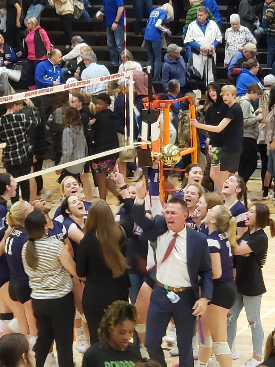 TMS_LadyHawks's tweet photo. AND THE WINNER IS!!!!
@TCHSVOLLEYBALL 
#BiDistrictPlayoffs
#FalconStrong 
@KISDAthletics
@TimberviewMS 
@TSMSKeller https://t.co/Uozq3sE5dg