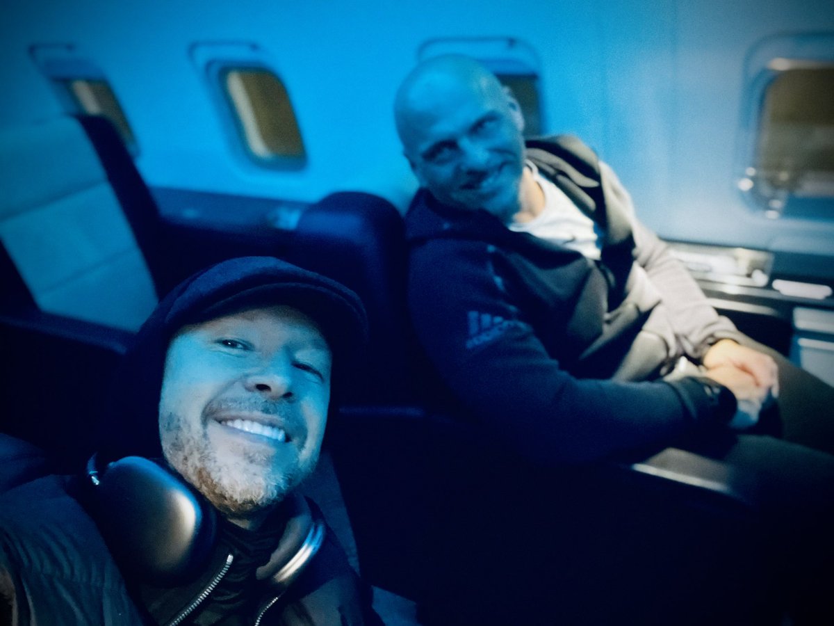 Donnie Wahlberg tweet media