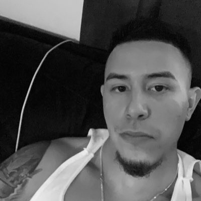 _RyanS23's tweet photo. #NewProfilePic https://t.co/UCORcaeWec