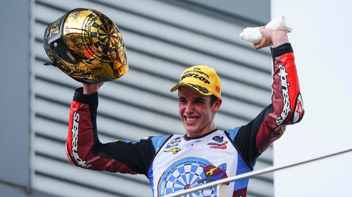 catarina93_73's tweet photo. #2YearsAgoToday in Malaysia:
@alexmarquez73 
“don’t wake me up from this dream!”

Happy #WinnerShot🎯 Anniversary Àlex! We were as proud of you on that day as we are now. 
Cheers to making more of your dreams come true. Because you will! 

#AM73WorldChampion 🏆
📷 @shooterbikes https://t.co/1t2Yikw02T