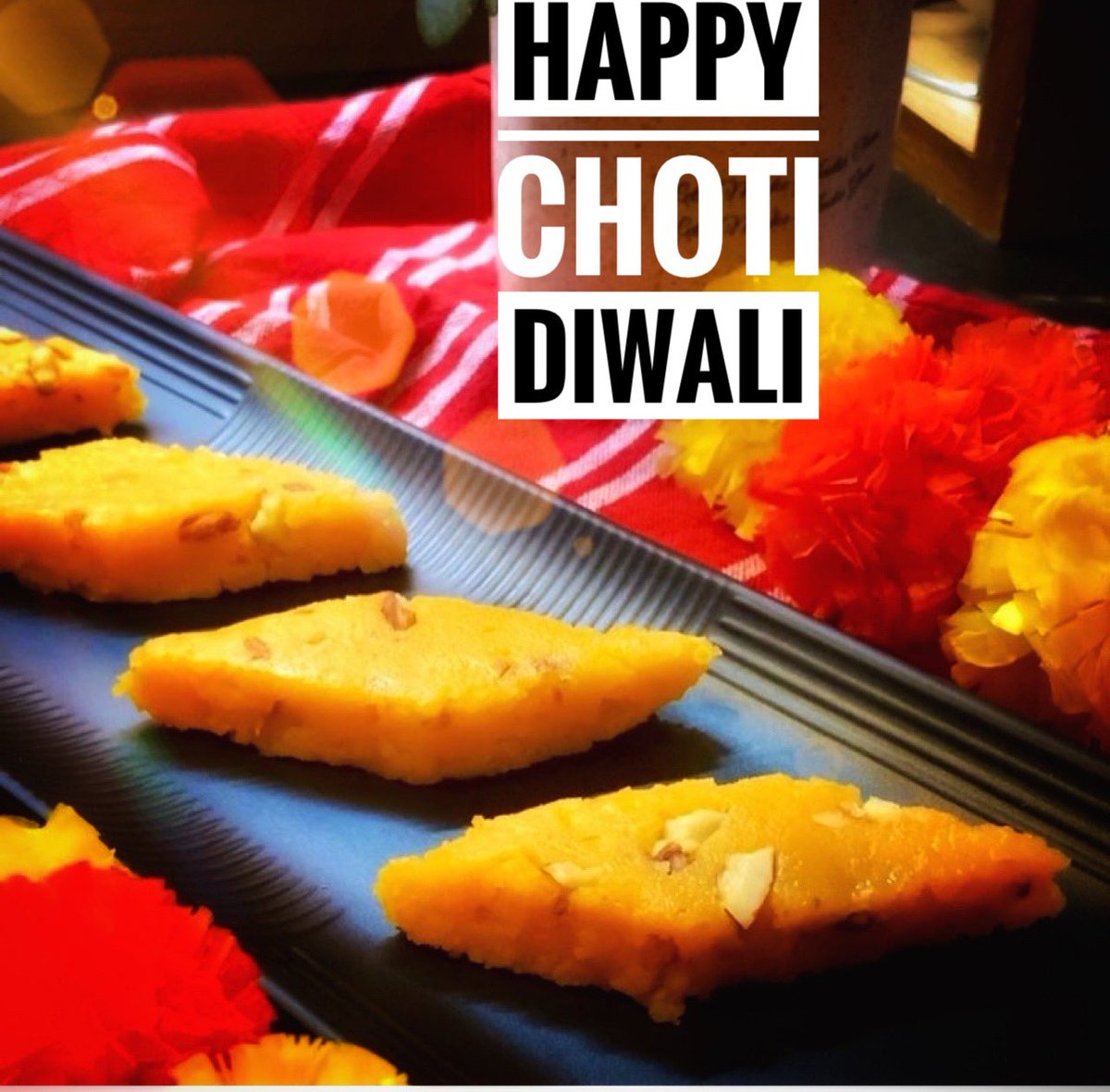 LipieeR's tweet photo. Happy Choti Diwali
Have some Moong Dal Barfi 😊🪔

#Celebrations #chotidiwali #Diwali #mithai #diwalisweets https://t.co/SoffsZw5mb