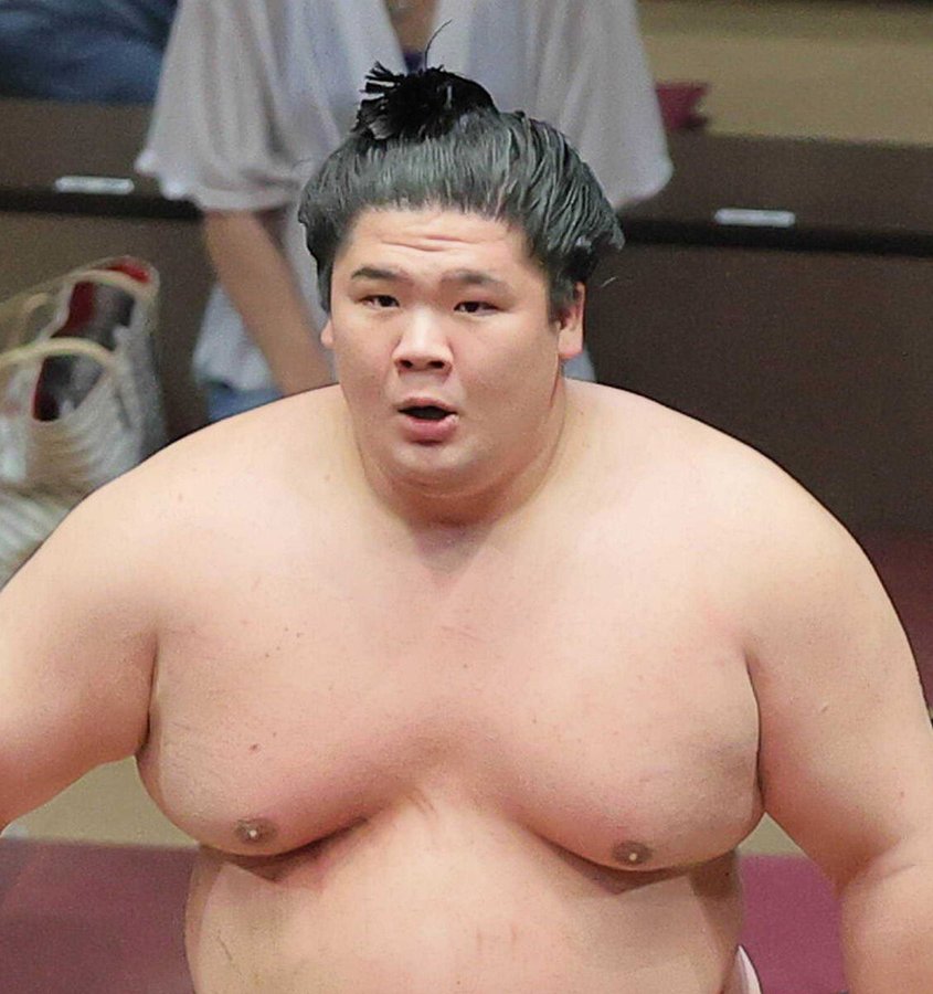 宇良がかわいい彼女と結婚 母親 父親や兄弟等の家族 ゆるっとスポーツ