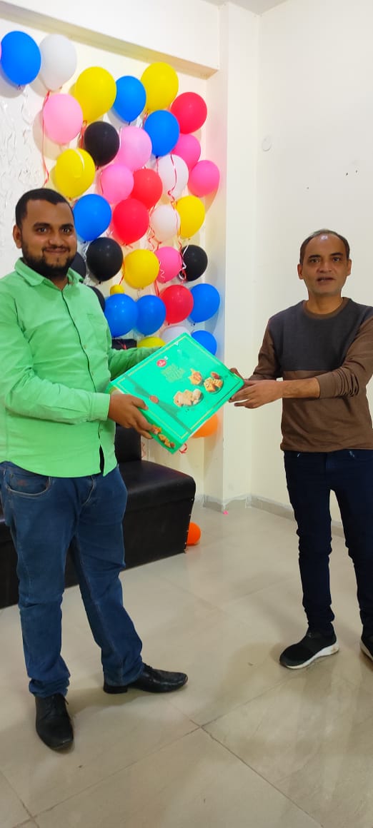 ekta_shakti's tweet photo. A special session was held for students to discuss the predominant factors of the skill development program.
#SkillProgram #SkillDevelopment #DDUGKY #EktaShaktiFoundation #GreaterNoida #Diwali #Celebrations #happydiwali2021 https://t.co/7dCRGFTKhO