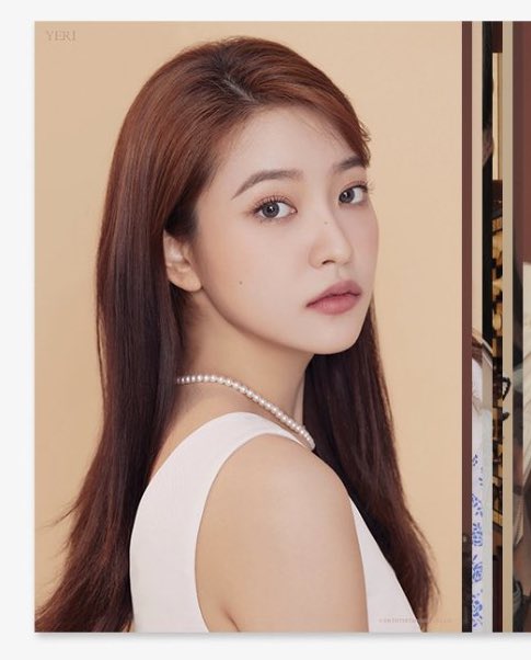 everyyeriworld's tweet photo. EVERYONE LOOK AT HER !!! LOOK AT YERI https://t.co/OmPdVVwBGb
