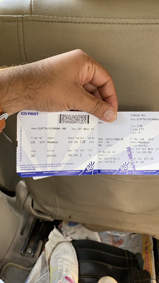 Gupta90Himank's tweet photo. Just got to Delhi from Mumbai.
@GoFirstairways thank you so much for such a lovely Diwali gift. This nice cute dent on my brand new expensive suitcase has made my day. Happy Diwali.. https://t.co/fL1tH5jkuo