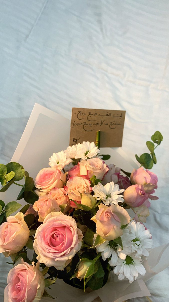 الحمدلله أنك هنا .. 
داري وملجأي و هزائمي!.
الحمدلله أنكِ روحي .. 
و مكاسبي و أنهياراتي 
الحمدلله أن قلبك خُلق .. يُنسيني ألمي.