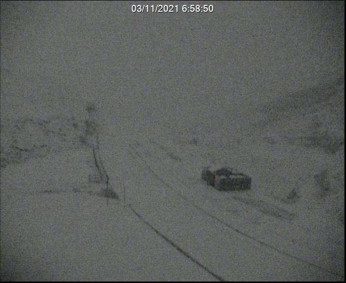Unaidesga's tweet photo. Primeras nieves de la temporada. #tiempoennavarra https://t.co/dyY1u9YfNi