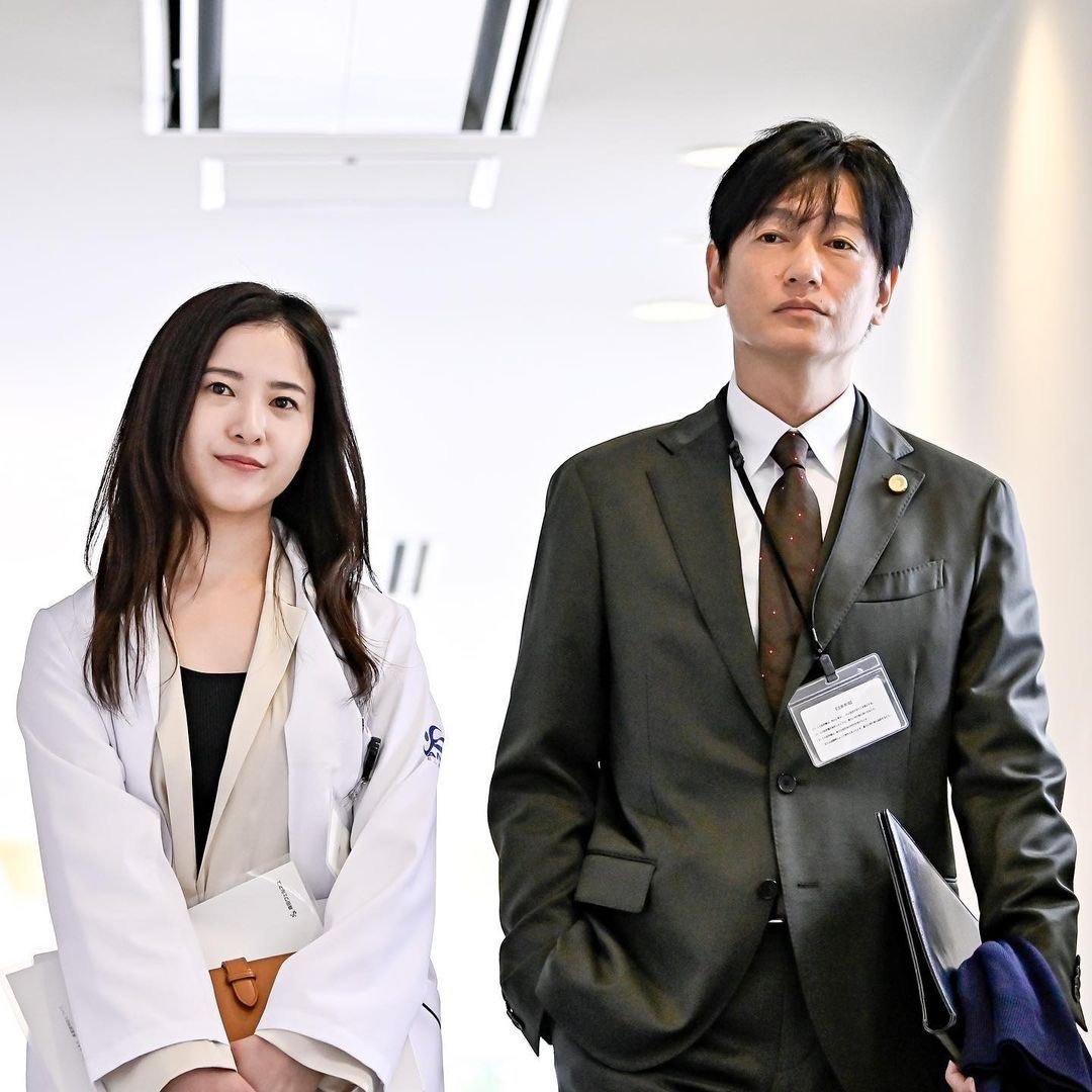 언내추럴 제작진이 만든 드라마입니다 요시타카 유리코 + 언내추럴 나카도 배우 이우라 아라타의 서스펜스 로맨스 라인을 즐겨보세요Translate post