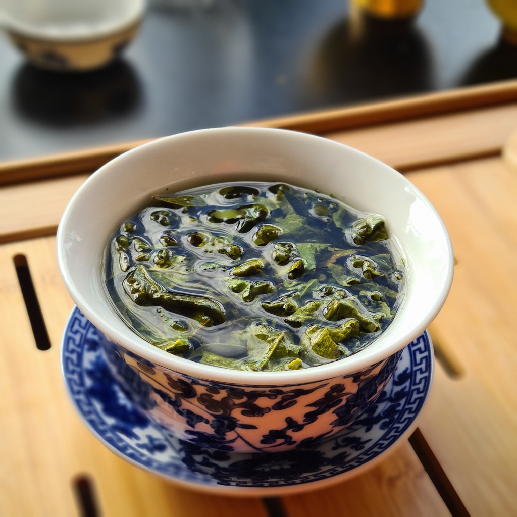 AltitudeTea's tweet image. When you pay close attention, you can see that there is stillness in tea...