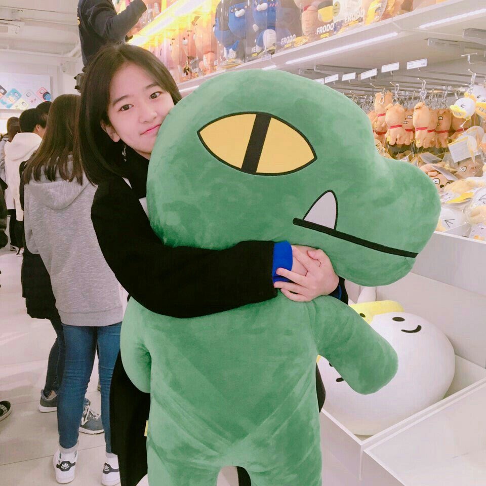 unnie_hi's tweet photo. 남의애만 빨리크는 게 아니다 우리애도 빨리커요….. 🥺 https://t.co/BYWu8PRQbZ