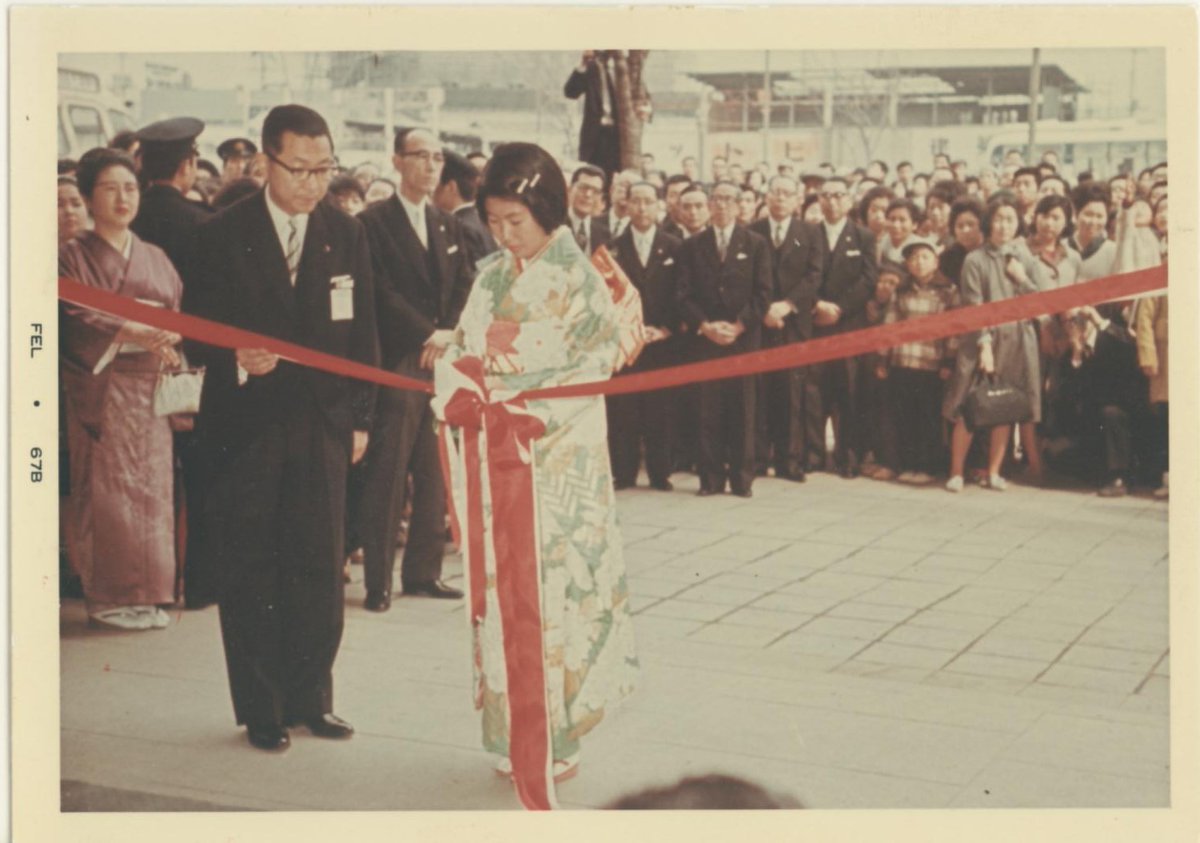 昭和レトロ　そごうキャラクター 「そごうのダリアちゃん」 入り口にいたダリアちゃんの「いらっしゃいませ」「毎度、ありがとう