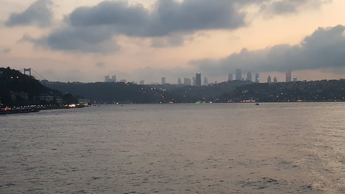 adem_uygar's tweet photo. ÇokGüzelsin.
/İ s t a n b u l/ https://t.co/3kX6vN84xq