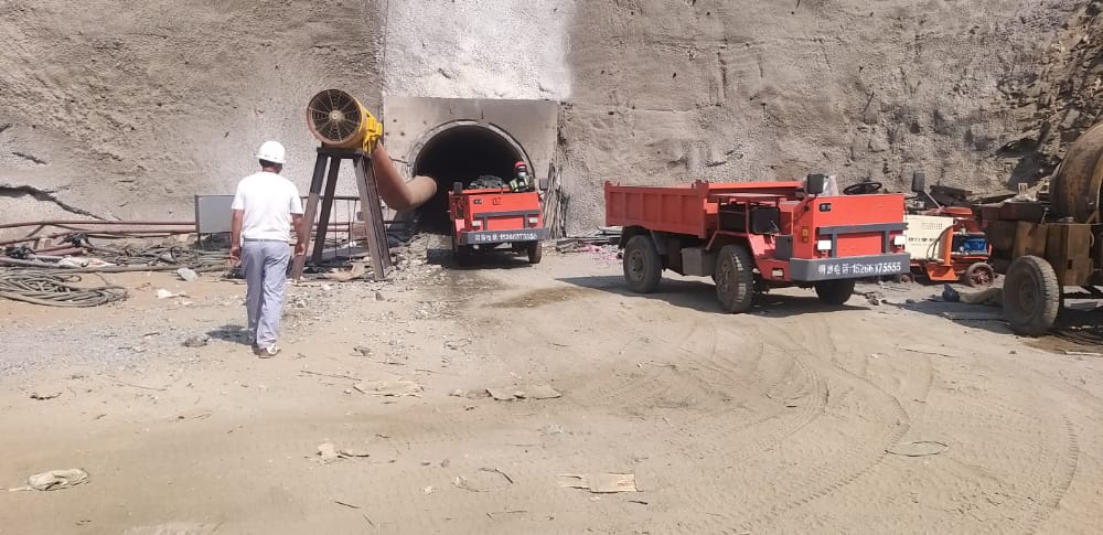 zinwawater's tweet photo. #SeriousWork Sights from the ongoing construction work at the 160 million cubic metre Dande Dam and Tunnel in Mash. Central. The development of water infrastructure is critical in the fight against #hunger and #climate change. We are on course!
#itsnotjustwater
@basera_john https://t.co/eRm8W7ooeS