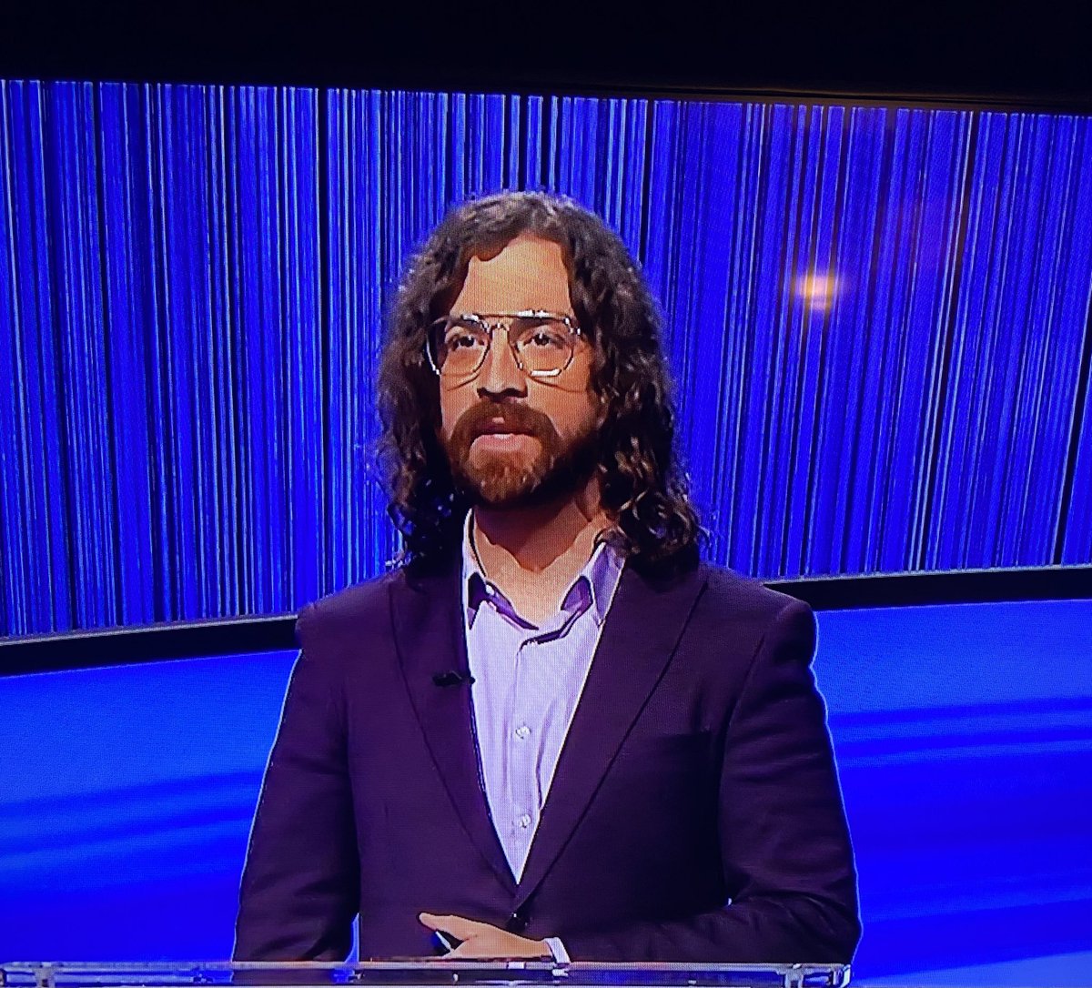couchcoachc's tweet photo. Aaron Rodgers isn’t fooling anyone with that disguise.  Stick to hosting. #Jeopardy #Chuck https://t.co/rYut28dYx3