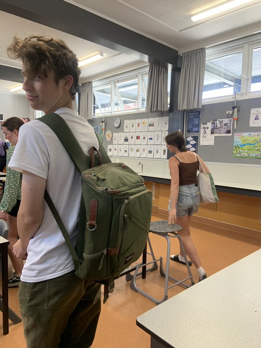 AyishaRollo's tweet photo. Going into bio to do a test ! Pray for us #GlobalPrayerForHumanity #failed #scared #HaveFaith #biology #homeworkslave https://t.co/7WBgG0LRBz