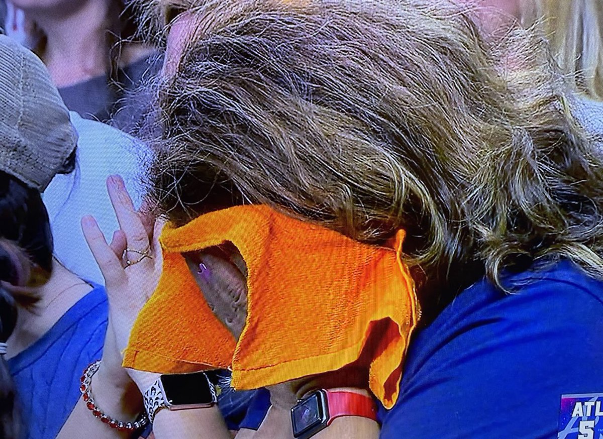 JoeDad80's tweet photo. When #Astros lose, America wins. #cheaters https://t.co/0NsgtCshmi