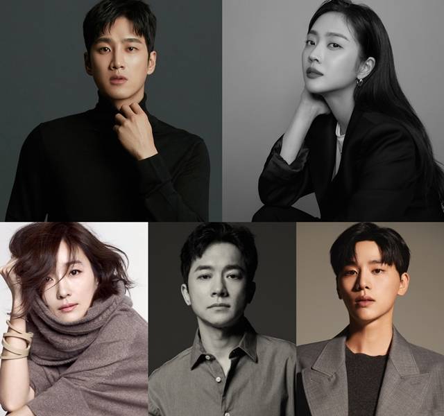Confirmed cast lineup of TVN drama #MilitaryProsecutorDoberman

#AhnBoHyun
#JoBoAh
#OhYeonSoo
#KimYoungMin
#KimWooSeok

About a man who became a military prosecutor for money, a woman who became a military prosecutor for revenge & how they overcome the rotten evil in the army