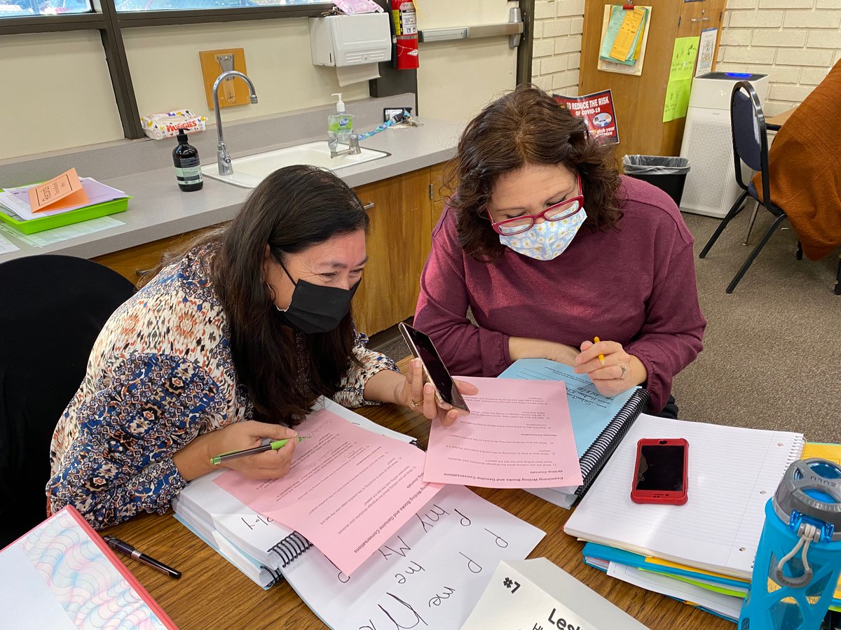 KathyBrownRR's tweet photo. Reading Recovery teachers in training examining writing data and listening to genuine conversations. #composingmatters #changeovertime #collaboration #proudtobelbusd
#provepossible https://t.co/wKLKlxXNoY