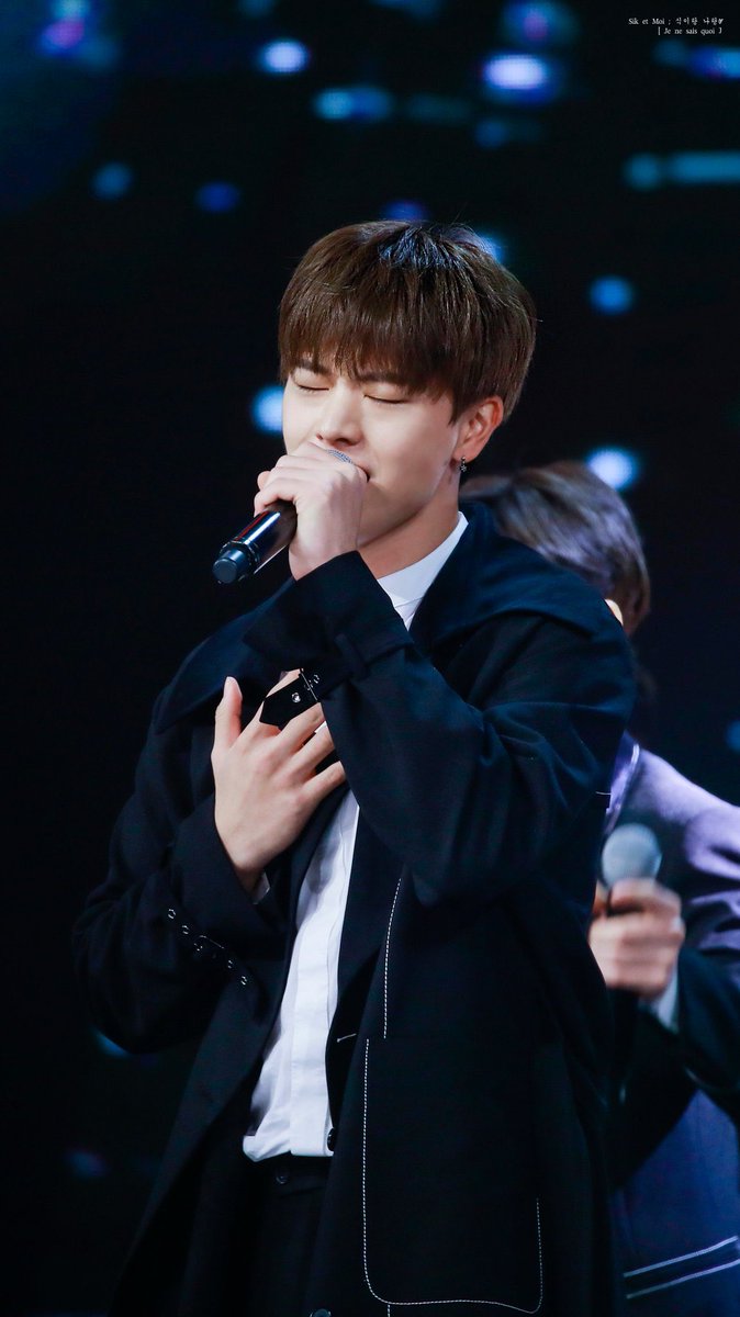 btobms_rie's tweet photo. D-11
171103 ミュージックバンク
@BTOB_6SJ
#비투비 #BTOB #성재 #sungjae #waitingforbtob #오고멜 #오사멜 #예지앞사 #고거신기 #우리가_함께라면_뭔들_아름답지_않을까 #비투비영원하자 #너없인안된다 https://t.co/uHpxcgIzsz