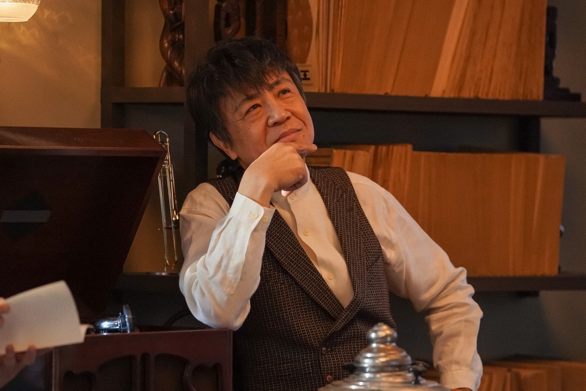 イザ 編集部 世良公則登場 朝ドラあすの カムカムエヴリバディ 11月4日第4話あらすじ 英語に夢中になる安子 稔に誘われ喫茶店デビュー T Co 7p5d5ccwb3 Sixtones 松村北斗 演じる稔は雉真繊維の跡取り息子で将来の欧米との取り引きを見据え