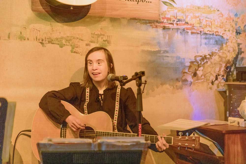 Nina Gotsis, part of Club Weld, a movement for physically disabled and neurodiverse musicians, is continuing to make waves with her E.P. Music Colours. Check out this coverage from the fine folk <a href="/SthSydneyHerald/">South Sydney Herald</a>
buff.ly/3mBzu1A