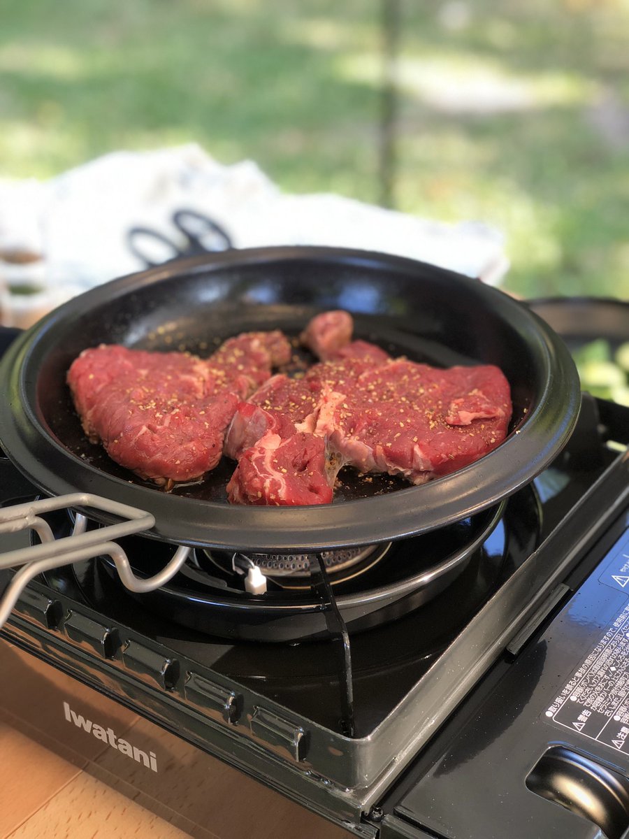 onakahetta_yo's tweet photo. 先週末のデイキャン🏕
キャンプではいつも彼が写真を撮ってくれるので今���は写真担当に🙋‍♀️
けど振り返ると食べ物ばっかで景色とか全然撮れてない…😂
次から本気出します！

ラージメスティン×固形燃料の2合炊きが今までで1番良い出来で嬉しかったです🌾 https://t.co/EafuqnSAor