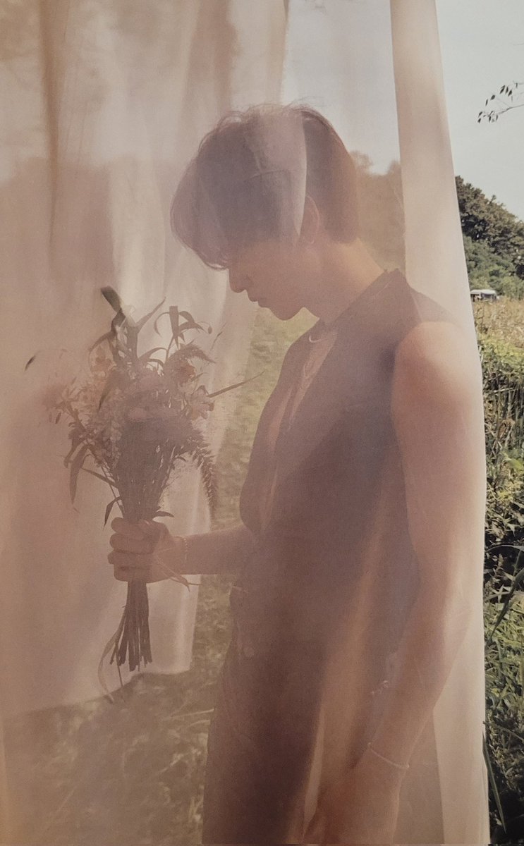 hyuk_right's tweet photo. 혁재 이 짤 분위기 뭐야 진짜 미쳤어 https://t.co/4SjkTpEYvB