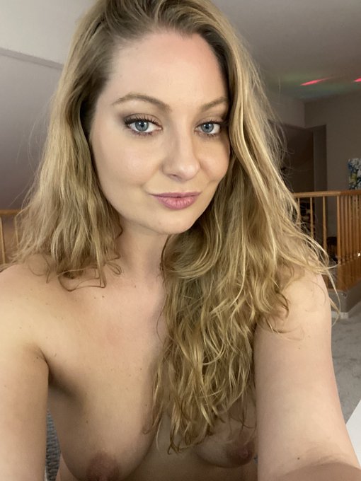 Get into my MFC room now and make me cum https://t.co/deErbOIfEw<a href="/tag/mvsales"class="tags"><span>#mvsales</span></a>
