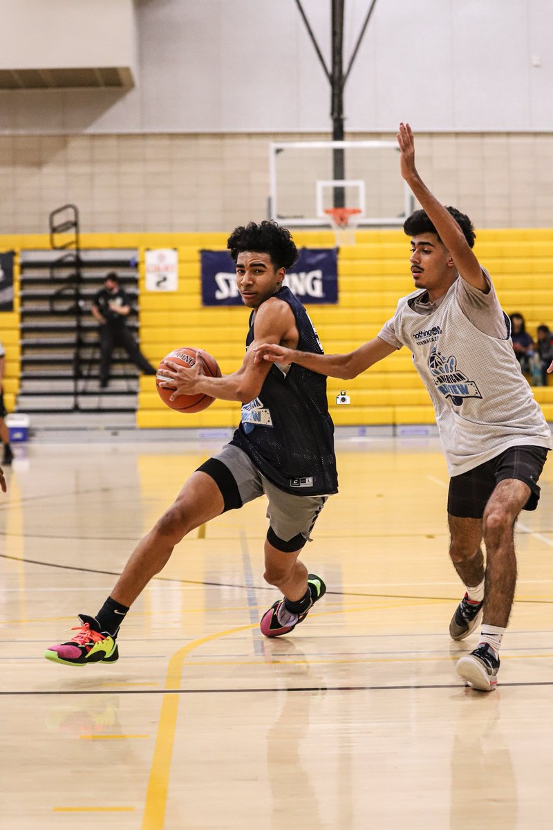 SaturninoPhotos's tweet photo. Pangos All American Preview
@trigonis30 @FCPPangos @PangosAACamp @LimitLesSports @NBNMagazine @_proinsight #PangosAAPreview #fullctpress #nbnmagazine #ballertv #ballisLife #BeachCityHoops #LongBeach #Elite #PangosHoops
#SaturninoPhotography
#Pangosallamericancamp https://t.co/8DLR2GVQWO
