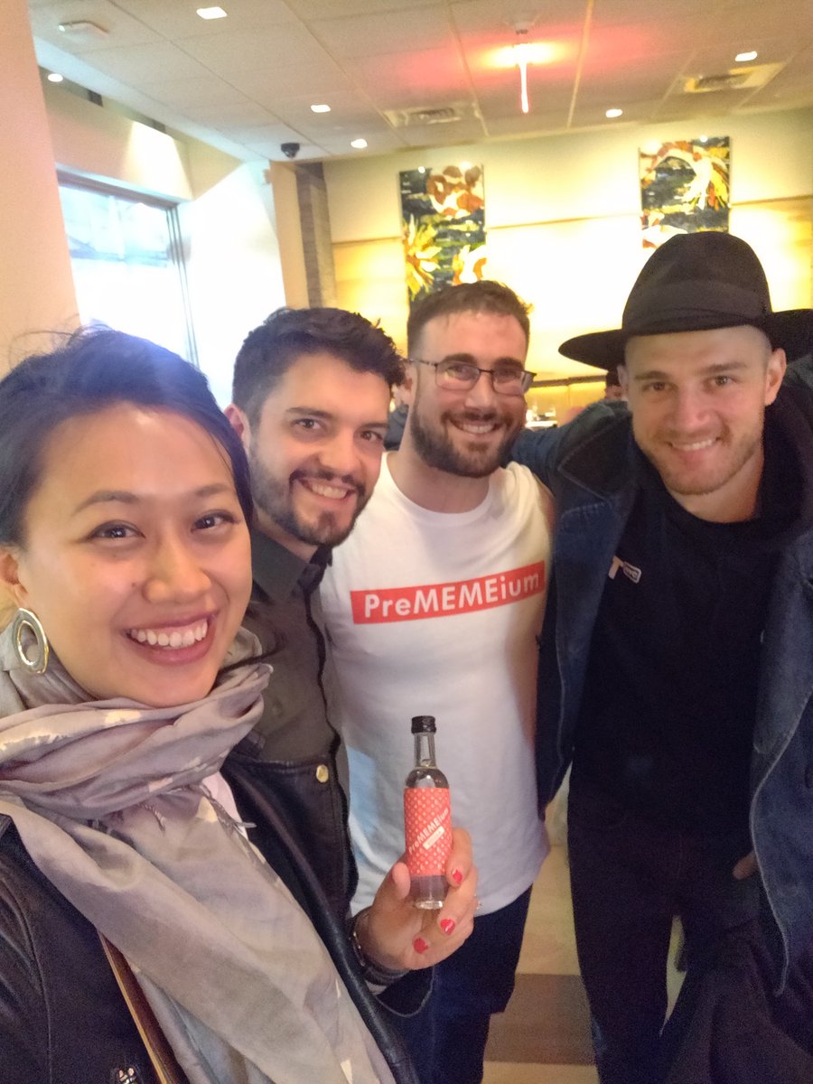 art10studio's tweet photo. This is a first!

#ApeRecognizeApe

We ended up cross-shilling our Web3 companies across the table. Love supporting ape-backed ventures! 

We both left with awesome swag!

From @NFTYspirits and @SPKZ_io!

🥃🍸Cheers! https://t.co/0H2SCayScq