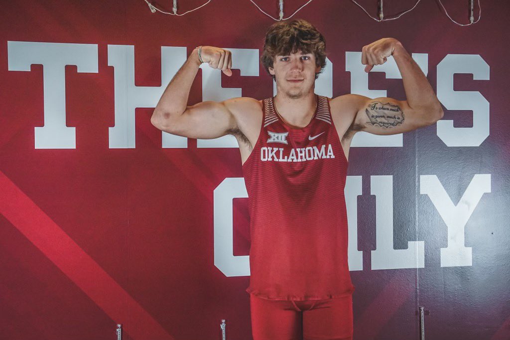 ColtonRhodes17's tweet photo. I am incredibly blessed, and thankful to be in the position I am in today. I want to say thank you to every Coach that has helped me get here. With that being said I am Commiting to the University of Oklahoma to further my athletic as well as my academic career. Thank You https://t.co/UPvP3DDFRk