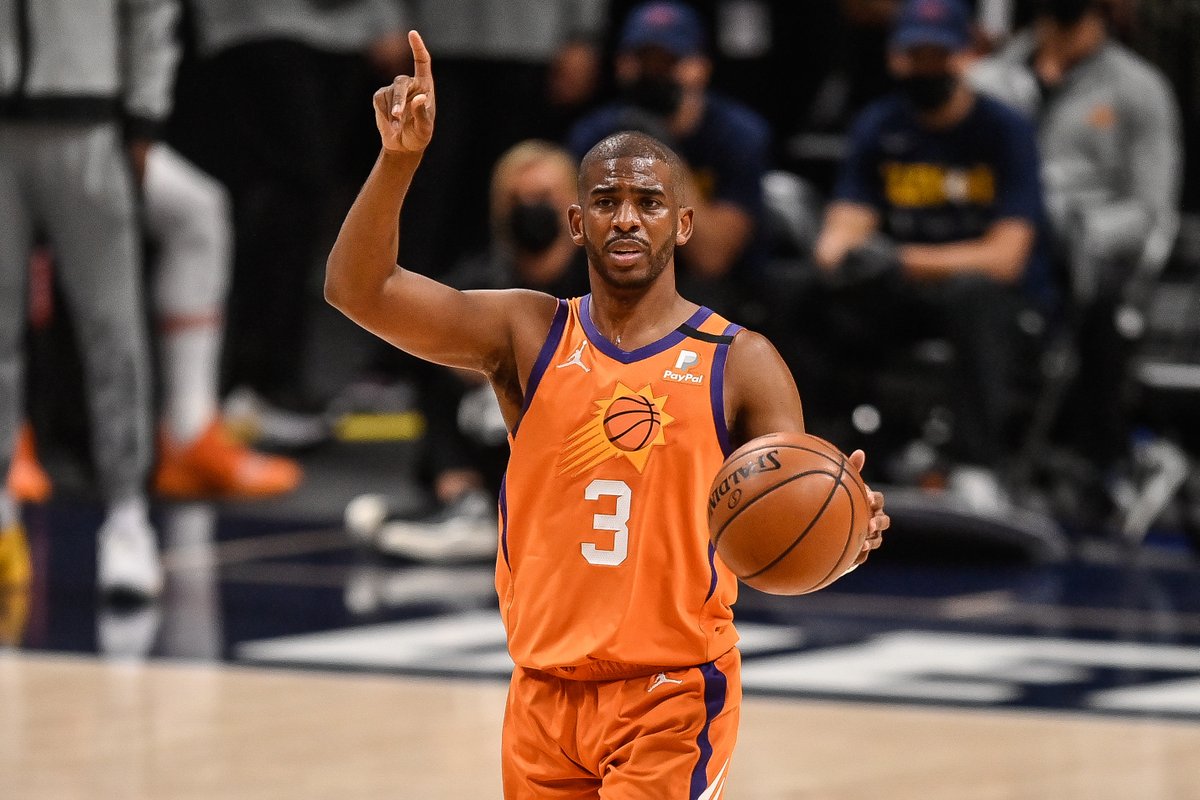 BleacherReport's tweet photo. Chris Paul has passed Steve Nash for third on the all-time assist list (10,336)

POINT. GOD. https://t.co/s20iMufR2N