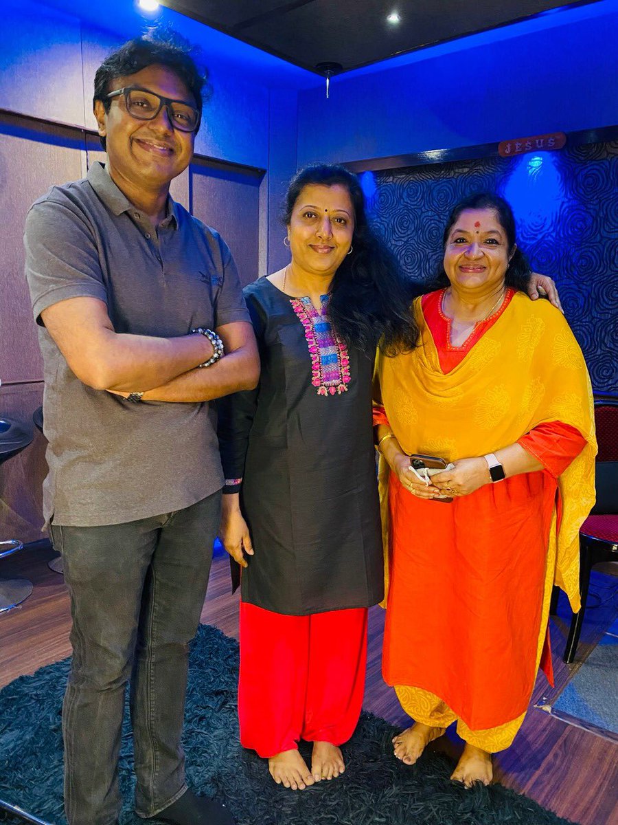 KSChithra's tweet photo. Snap from #Annaatthe movie song #Yennuyire Recording Session at Imman Sound Factory Chennai Lyrics penned by #Thamarai Music : @immancomposer Directed by @directorsiva Produced by @sunpictures Starring : @rajinikanth #Meena @khushsundar #Nayanthara @KeerthyOfficial #KSChithra https://t.co/M8M4vfURbQ